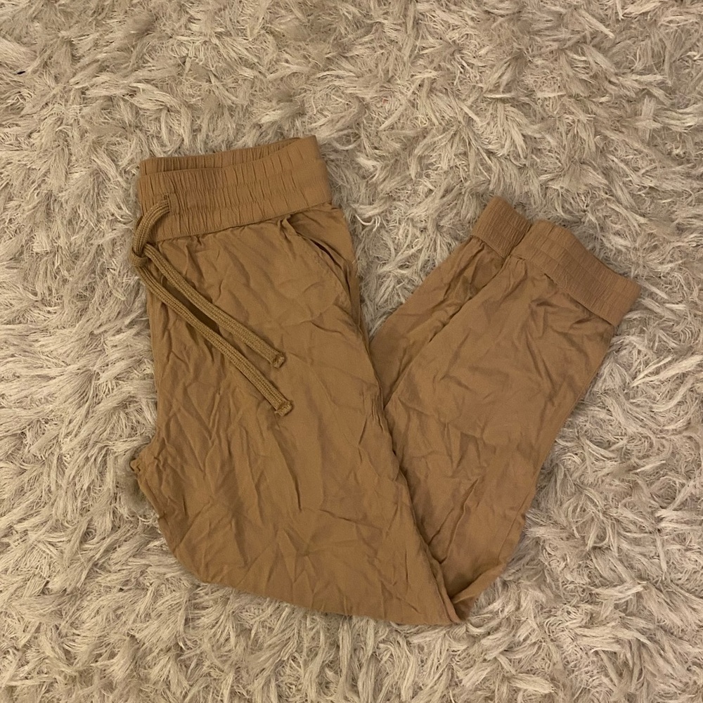 Aritzia Sunday Best Pant